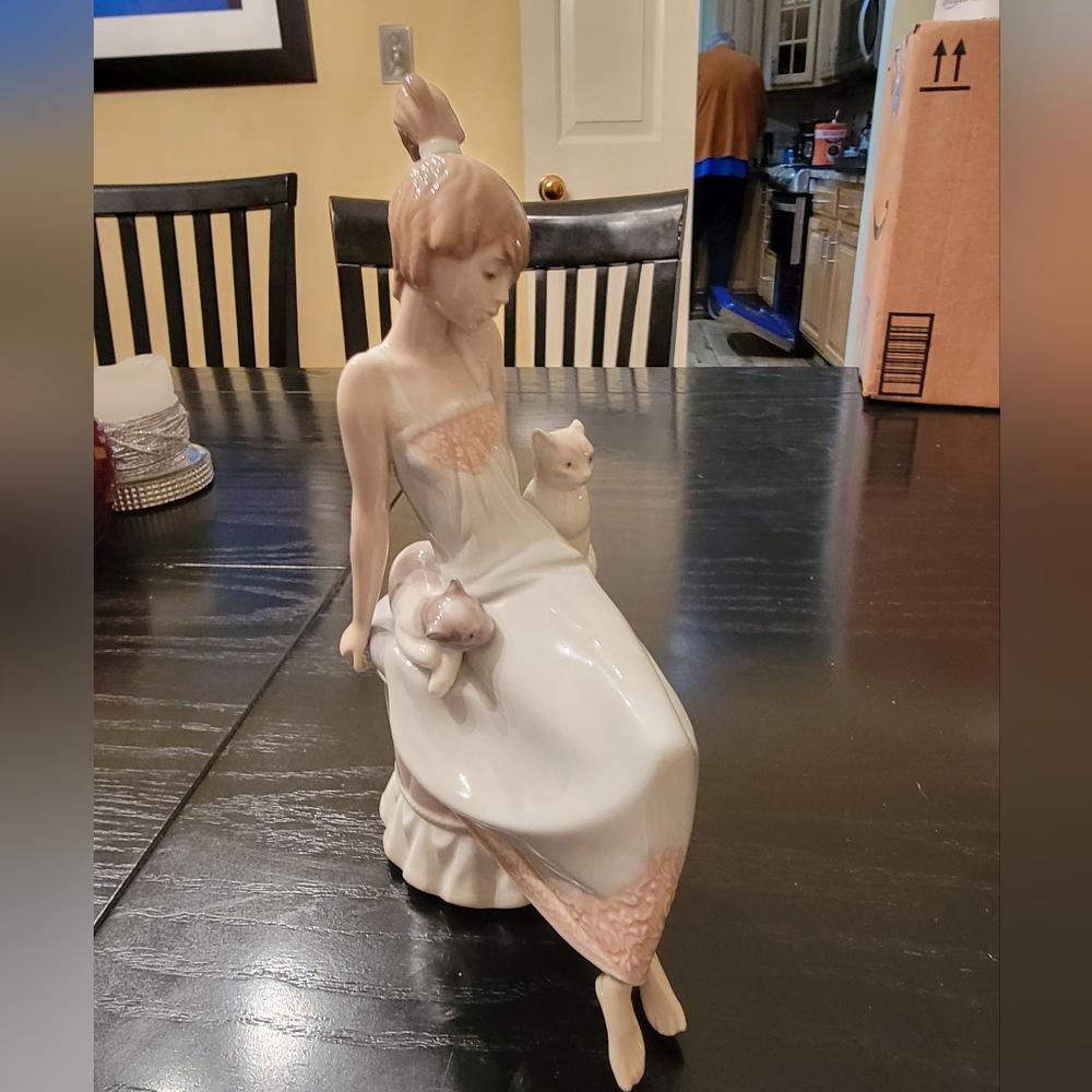Lladro figurine